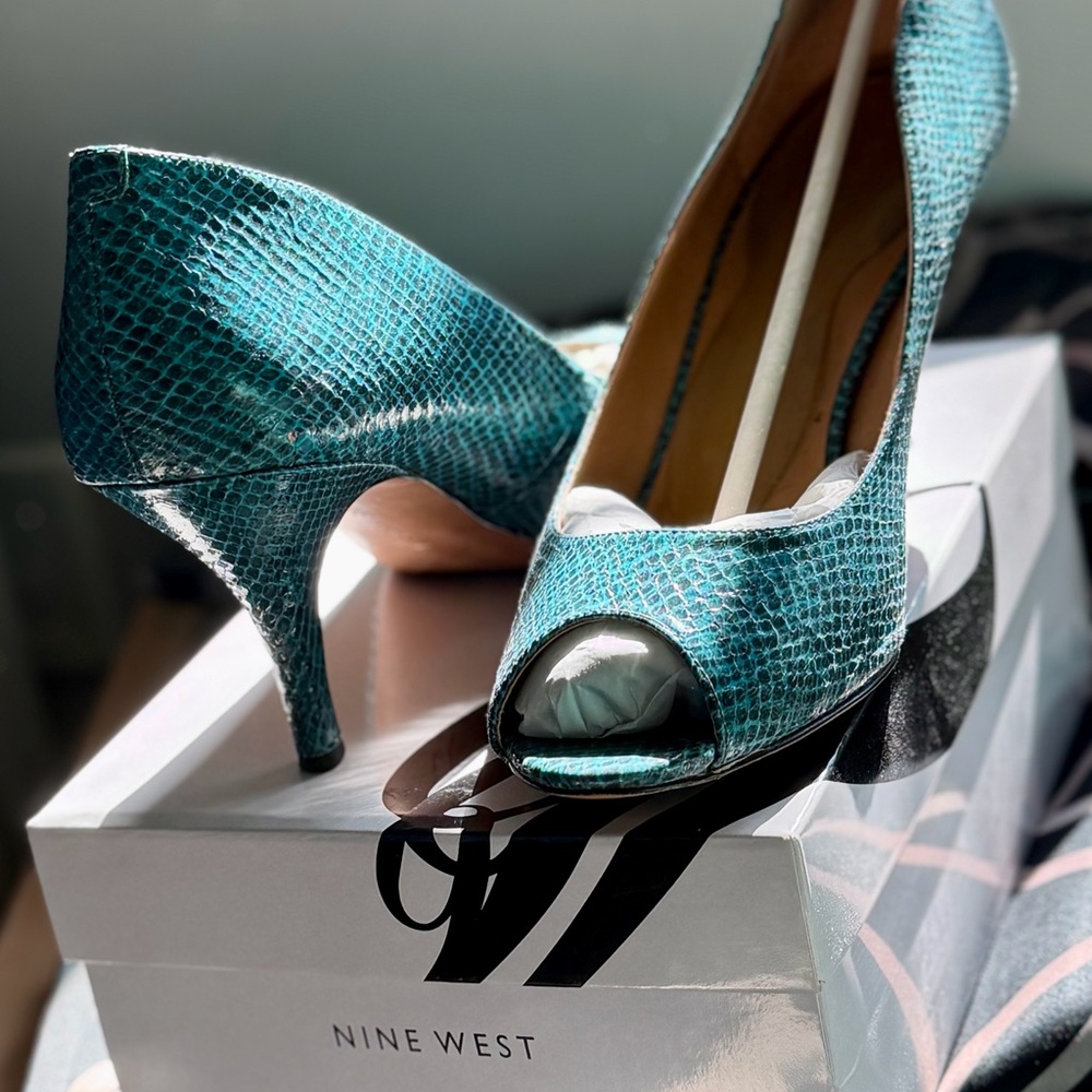Nine West Blue Snakeskin Peep-Toe Heels